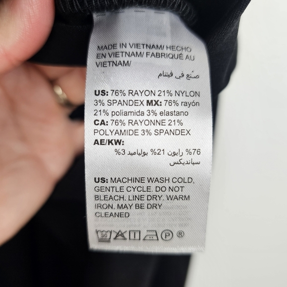 Chico's #570250879 So Slimming Brigitte Slim Ankle Pants in Black NWT - Picture 10 of 11